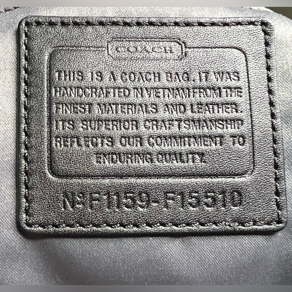 Coach 2011 Ashley Signature Shoulder Bag - Picture 5 of 14